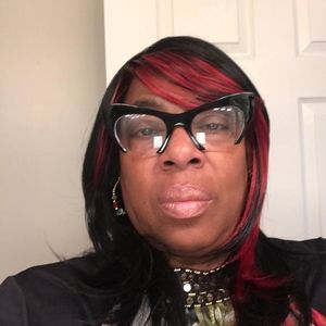 Meet your Posher, Jacqueline